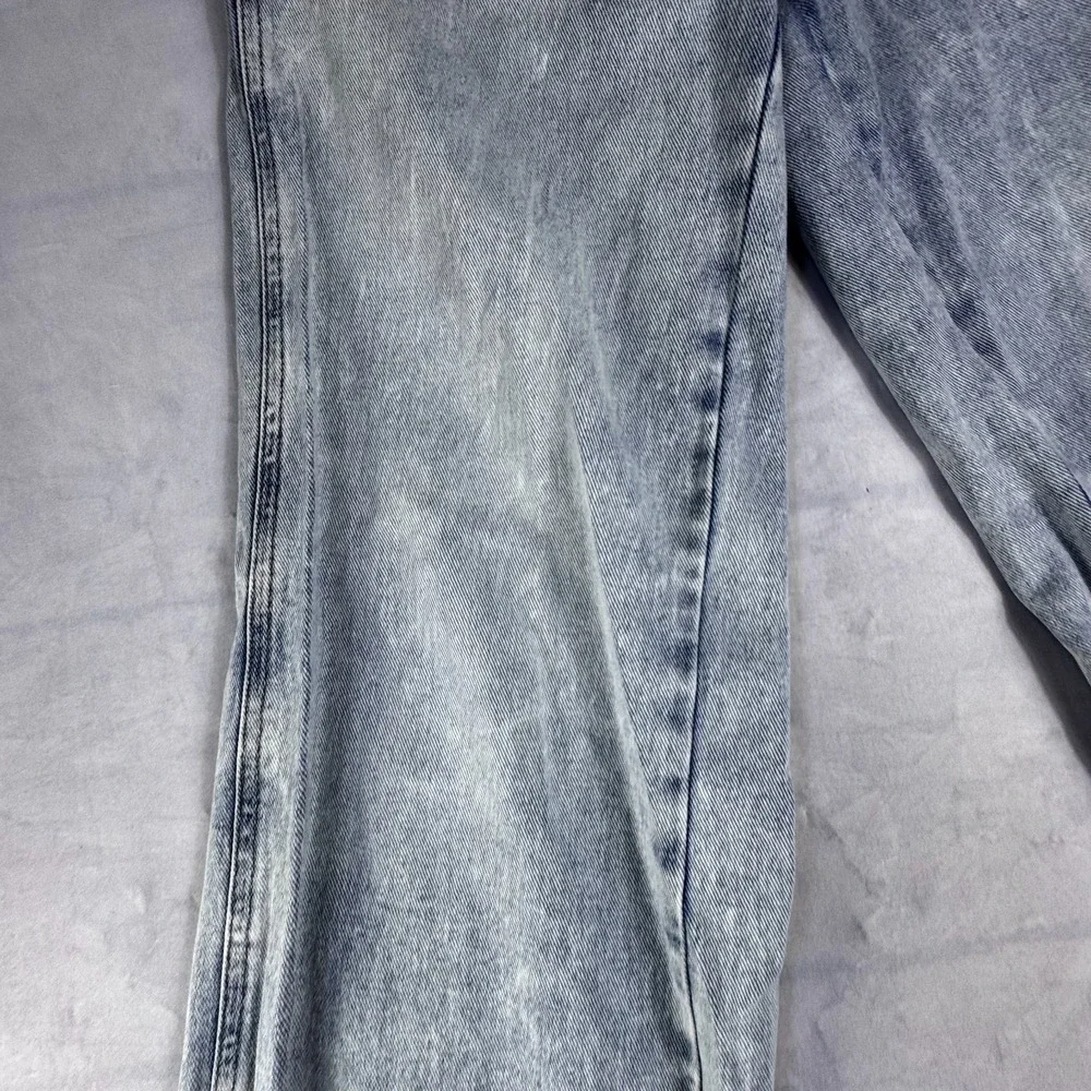 PacSun Womens Baggy Jeans Blue Denim 5-Pocket Raw Hem Light Wash Whisker 26 - Picture 7 of 16